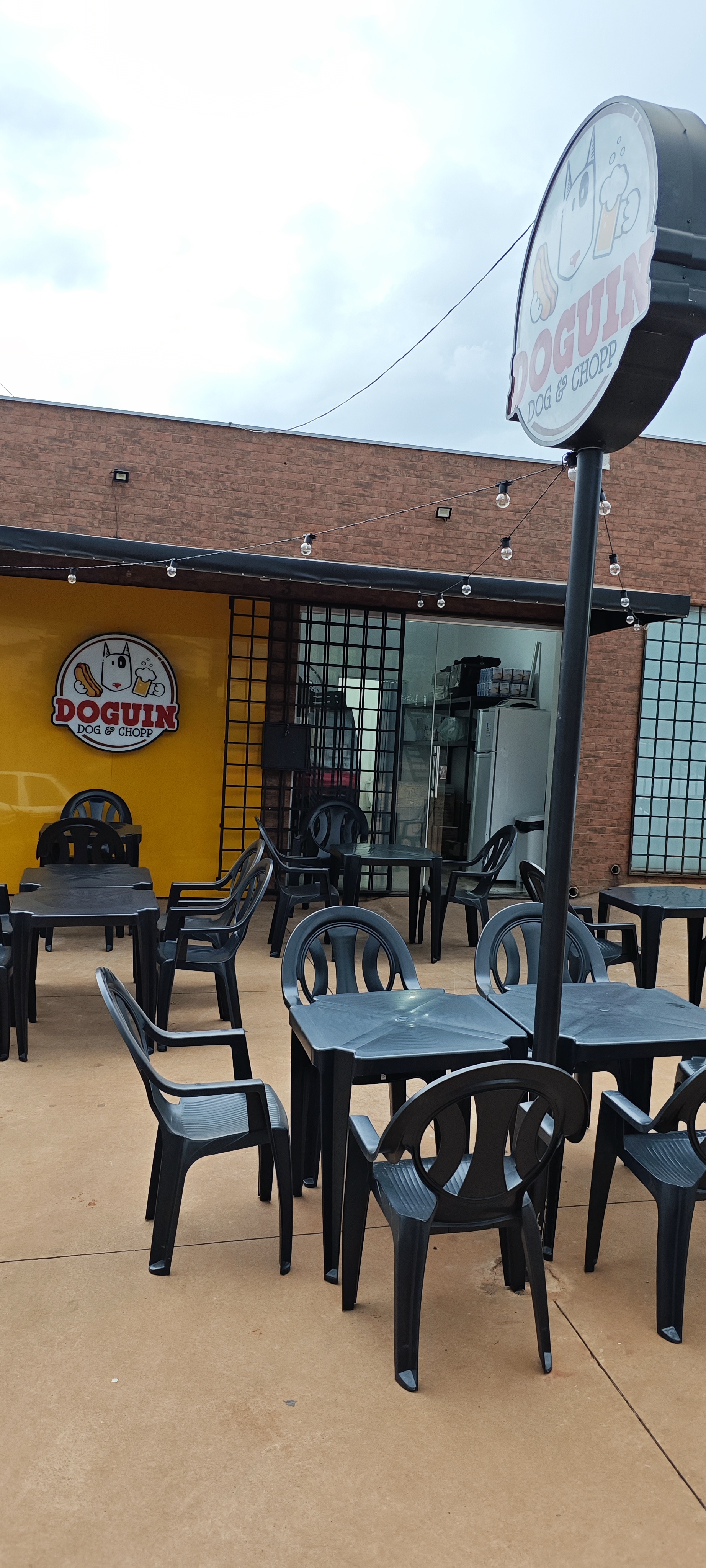 Fachada do Doguin Dog e Chopp Campo Grande